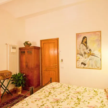فندق مبيت وإفطار Casa Delle Camelie