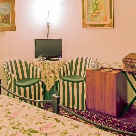 Casa Delle Camelie مانشانو