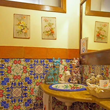 Casa Delle Camelie فندق مبيت وإفطار *