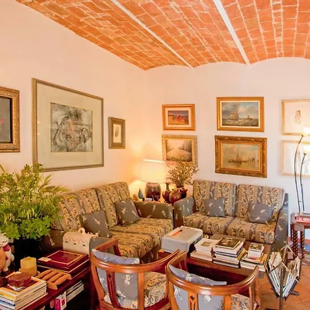 Casa Delle Camelie مانشانو
