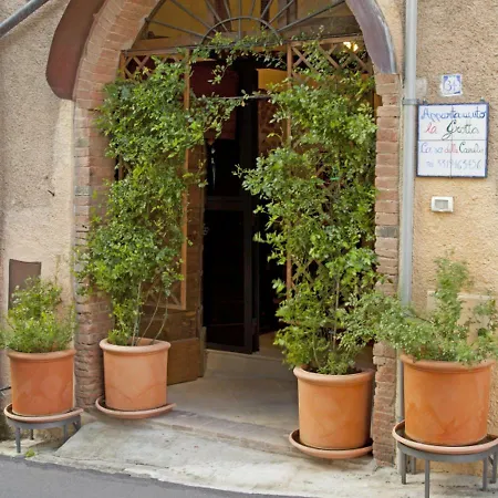 Casa Delle Camelie *